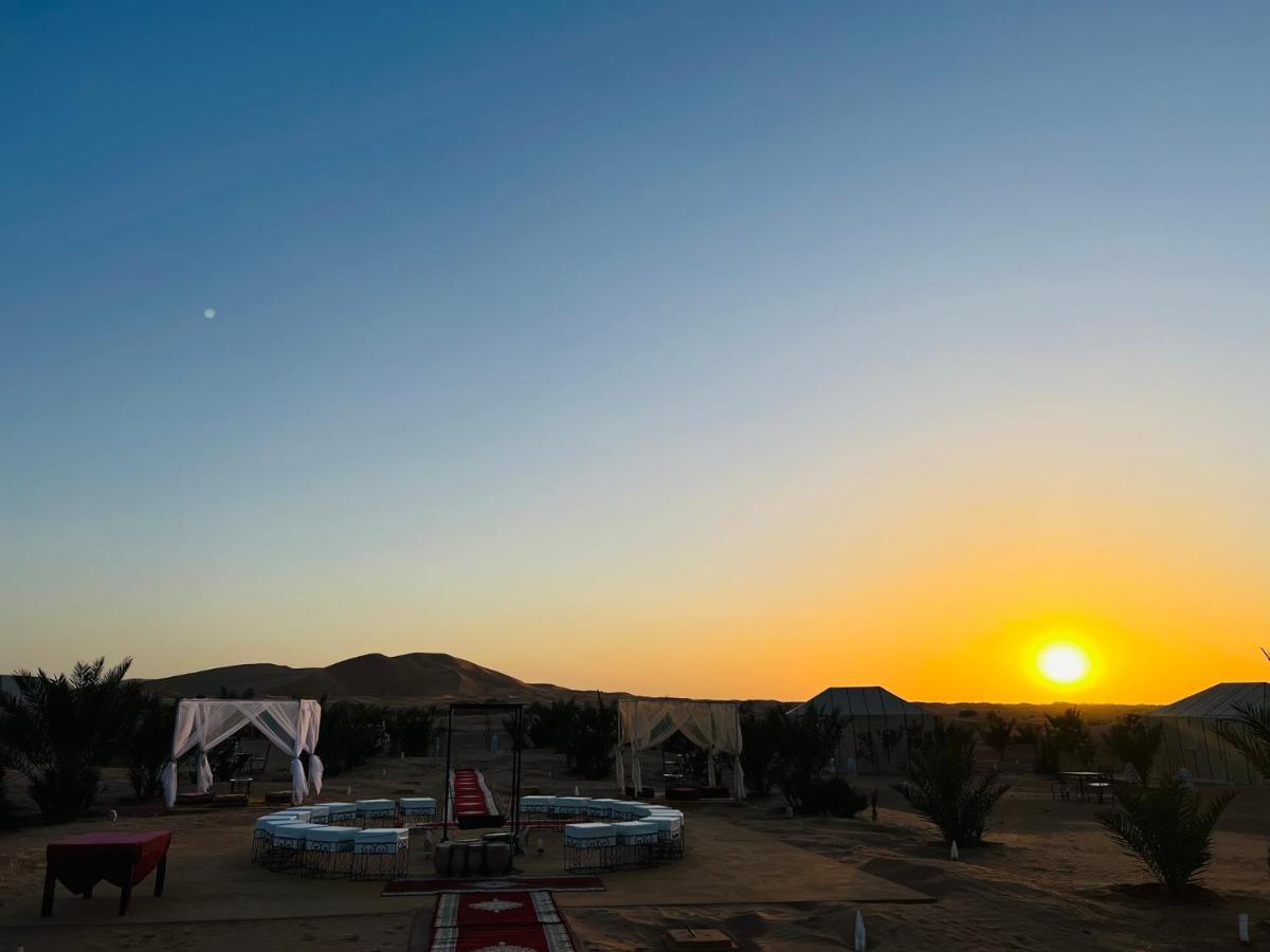 Fox Luxury Desert Camp เมอร์ซูกา ภายนอก รูปภาพ