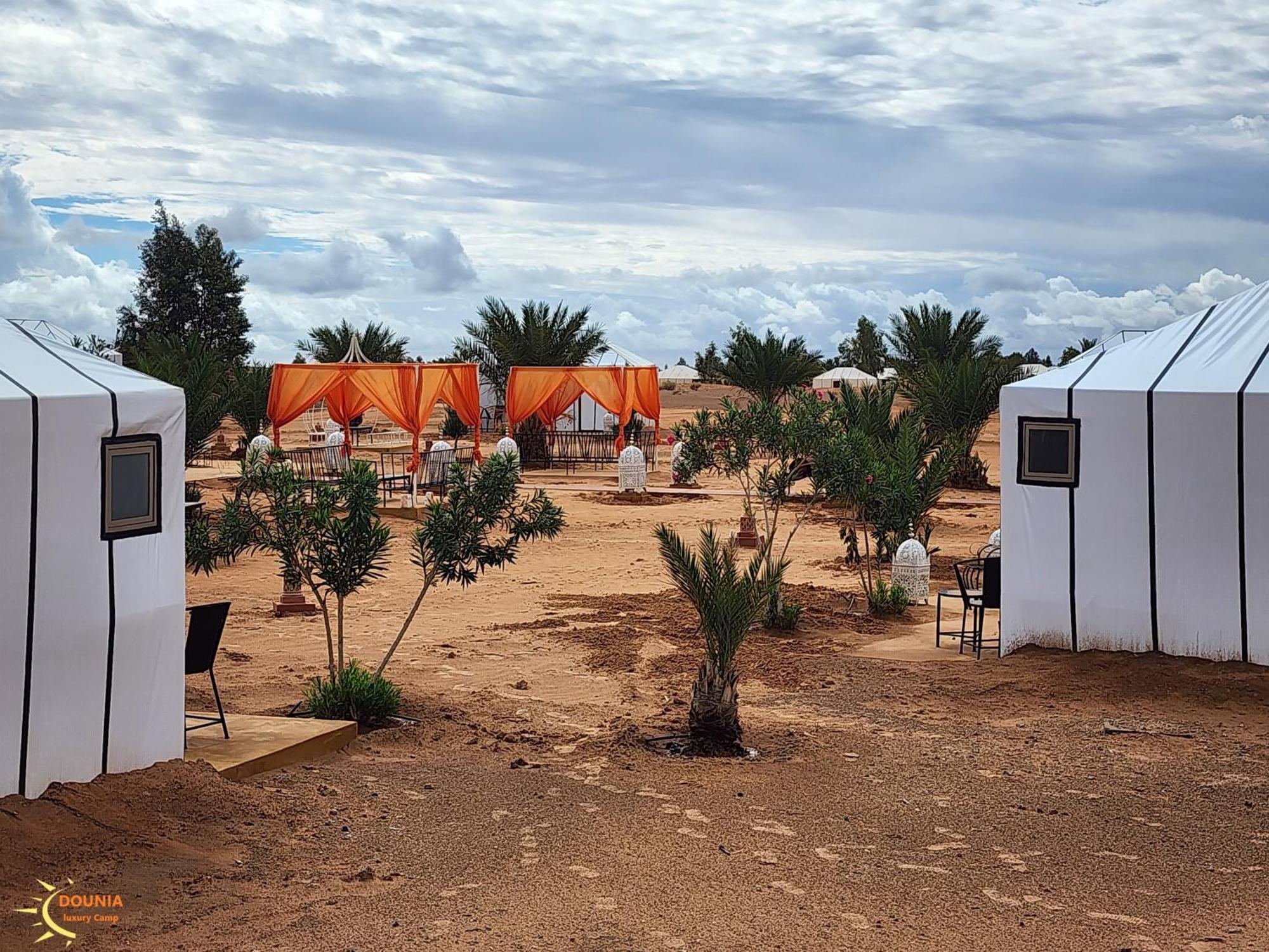 Fox Luxury Desert Camp เมอร์ซูกา ภายนอก รูปภาพ